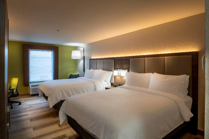 Holiday Inn Express & Suites N Waco Area - West