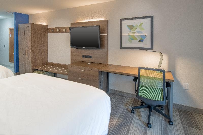 Holiday Inn Express & Suites N Waco Area - West image