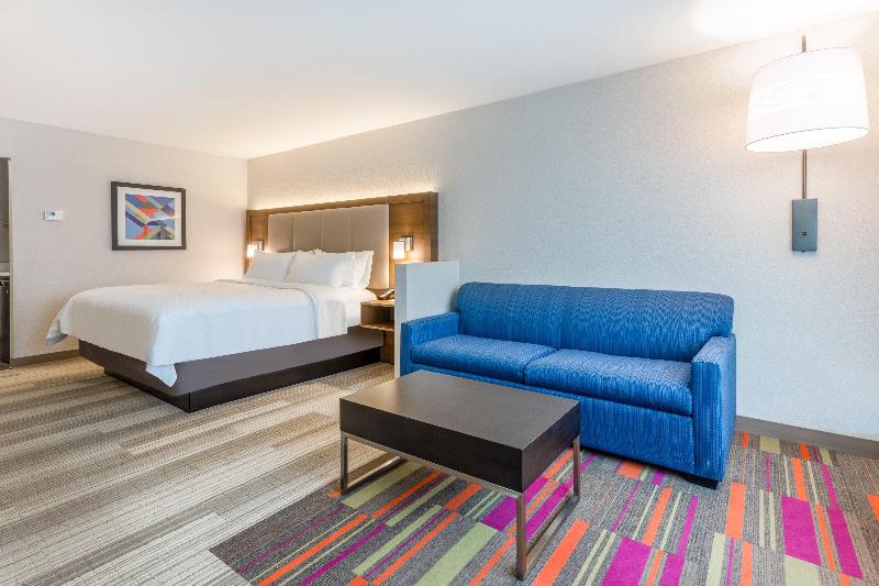 Holiday Inn Express & Suites Florence - Cincinnati photo 23