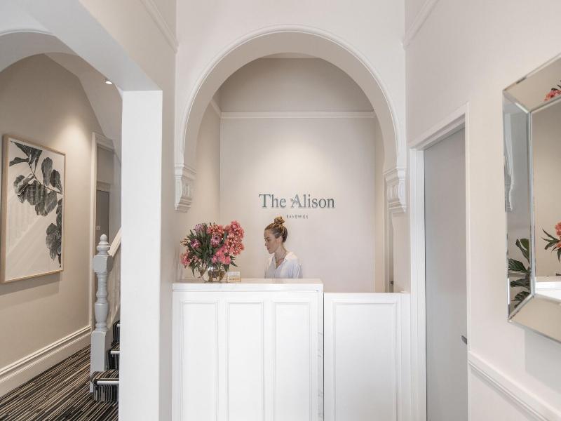Alison Lodge image