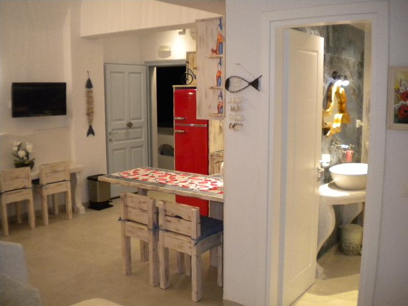 Starlight Luxury Seaside Villa & Suites image