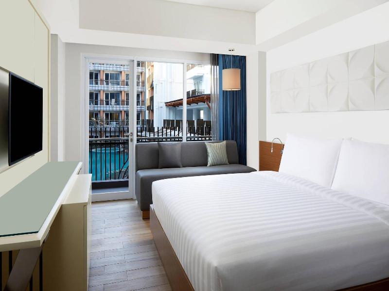 Fairfield By Marriott Bali Kuta Sunset Road image