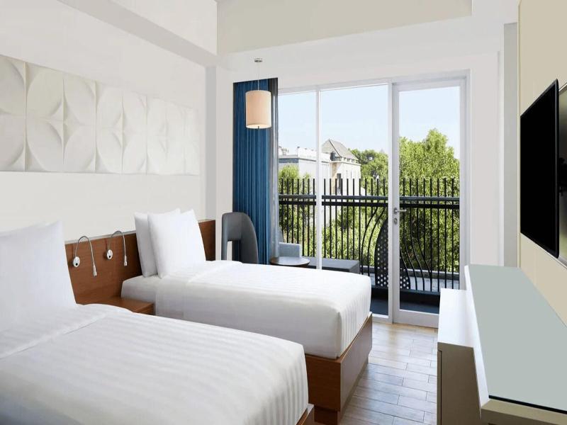 Fairfield By Marriott Bali Kuta Sunset Road image