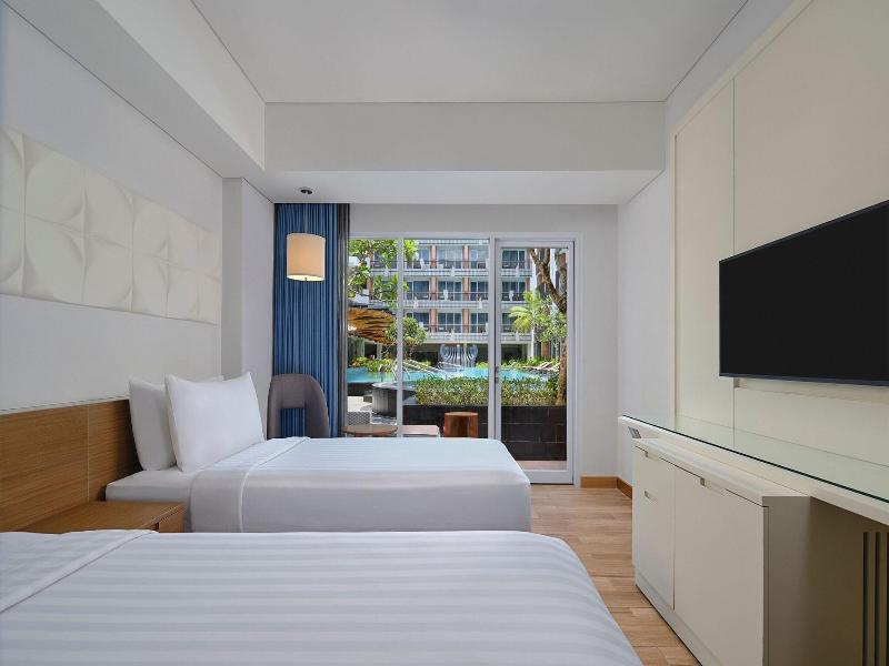 Fairfield By Marriott Bali Kuta Sunset Road image