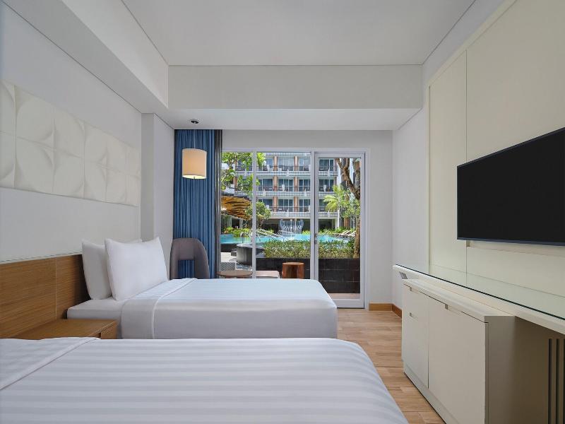Fairfield By Marriott Bali Kuta Sunset Road image