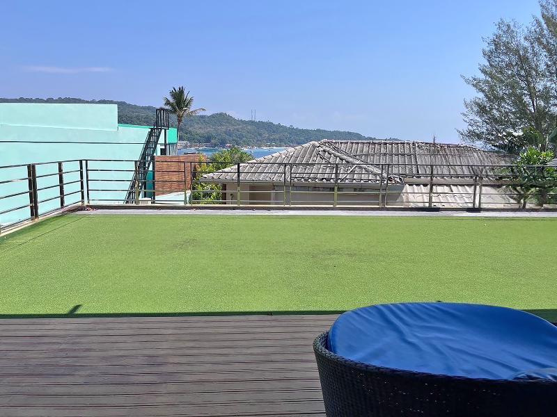 Phi Phi Cliff Beach Resort image