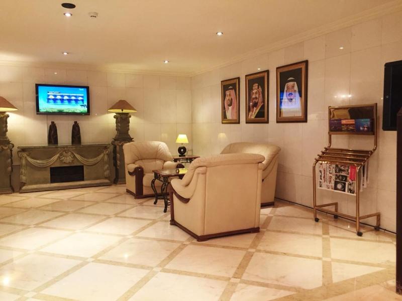 Lobby & Reception