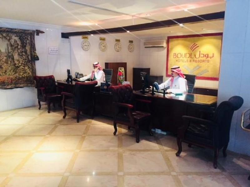 Lobby & Reception
