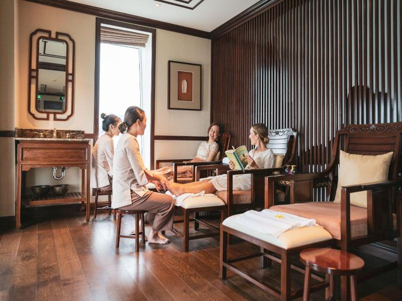 Heritage Line Ginger Cruise-Ha Long Bay and Lan Ha