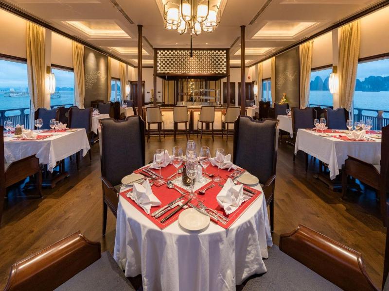 Heritage Line Ginger Cruise-Ha Long Bay and Lan Ha