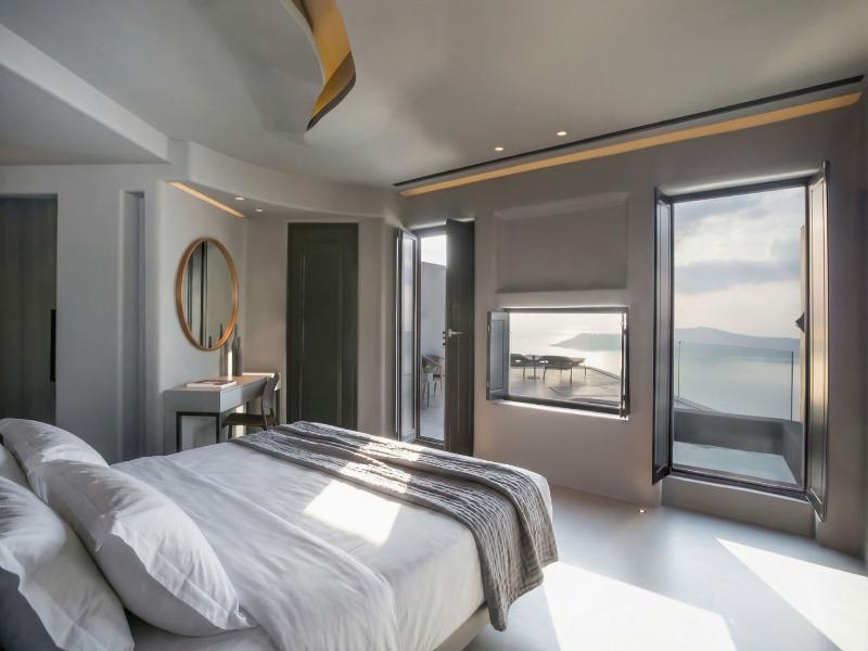 SUITE EXECUTIVE