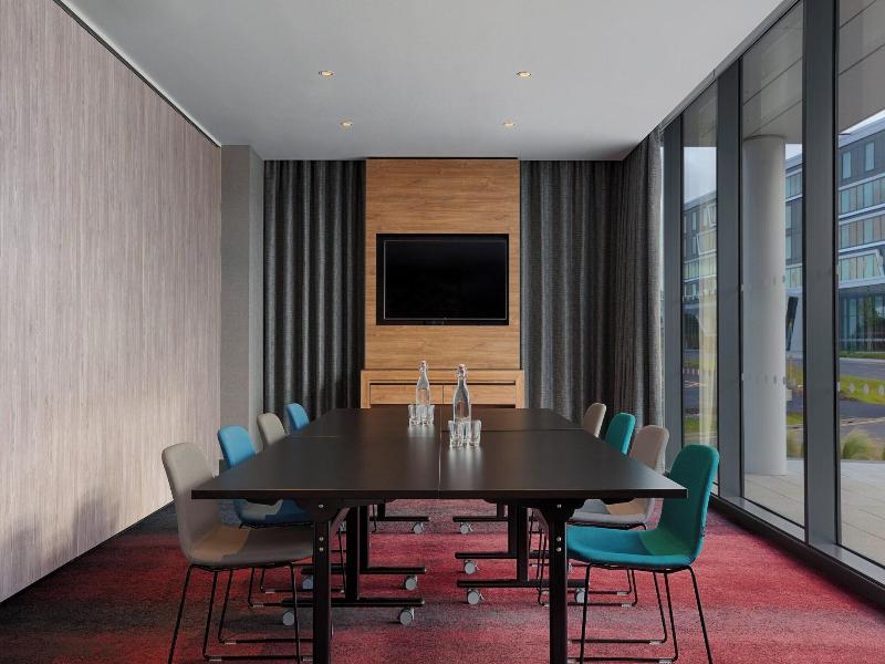 Aloft Aberdeen Teca image
