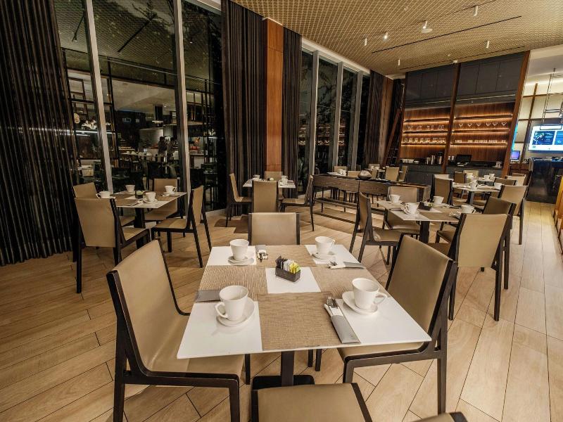 Ac Hotel Lima Miraflores image