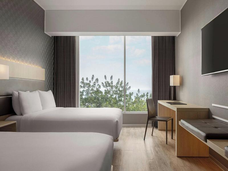 Ac Hotel Lima Miraflores image