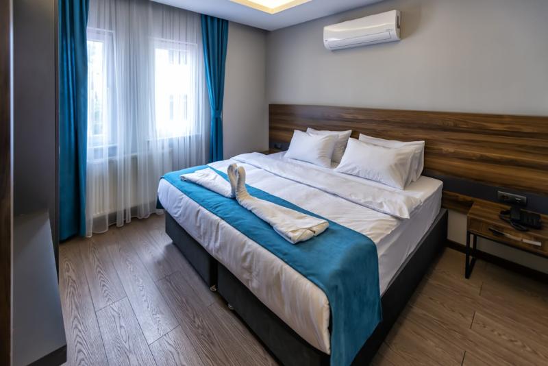 Ferah Suites Hotel image
