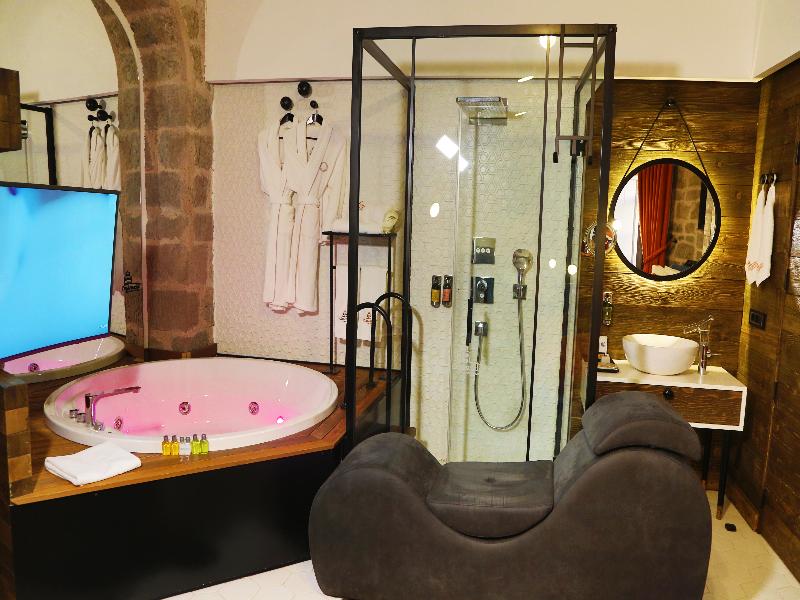 Cephanelik Boutique Hotel image