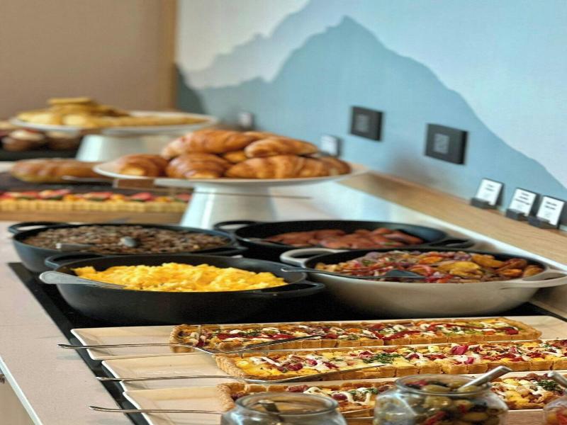Ac Hotel San Jose Escazu image