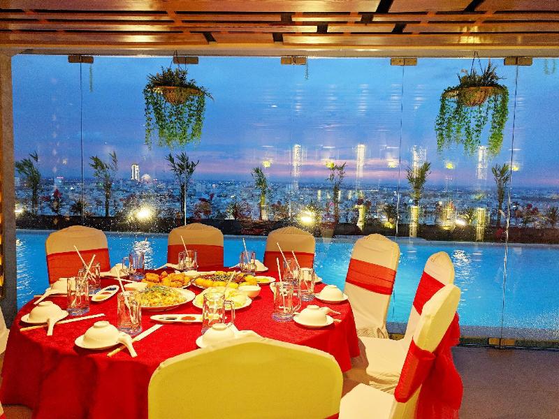 Holiday One Hotel image