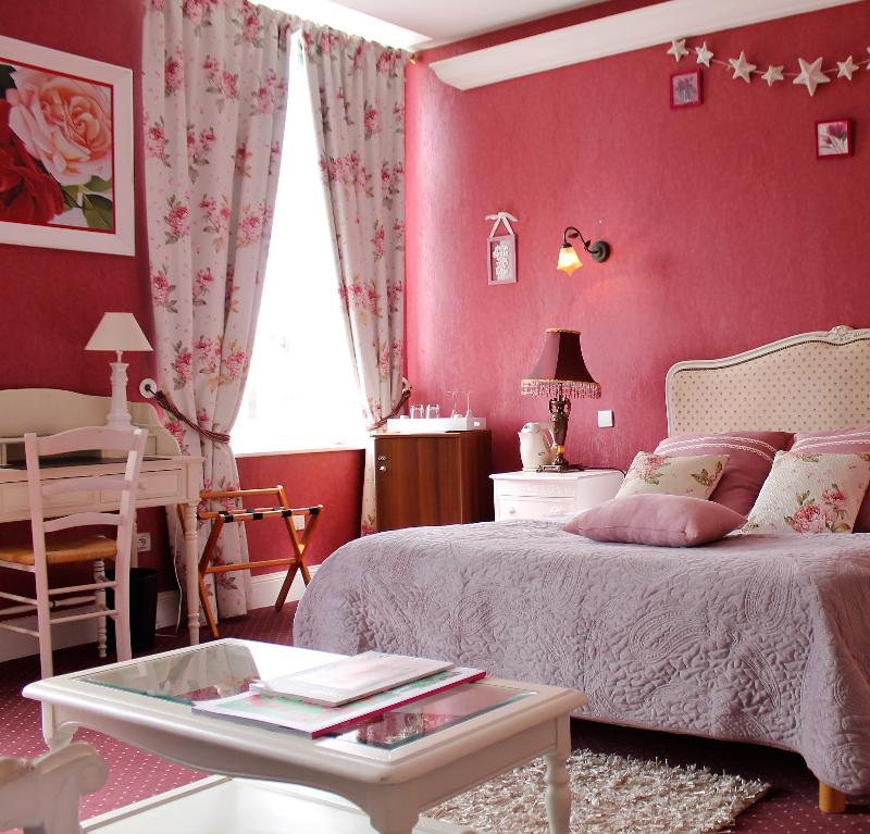 Bed room