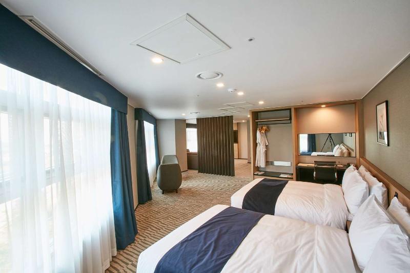 Best Western Plus Island Castle Hotel image