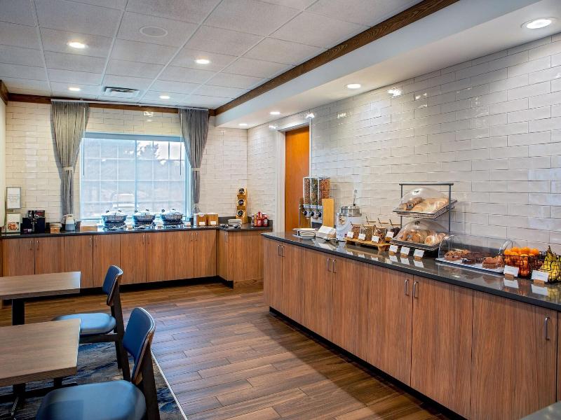 Fairfield Inn Suites Saratoga Malta image