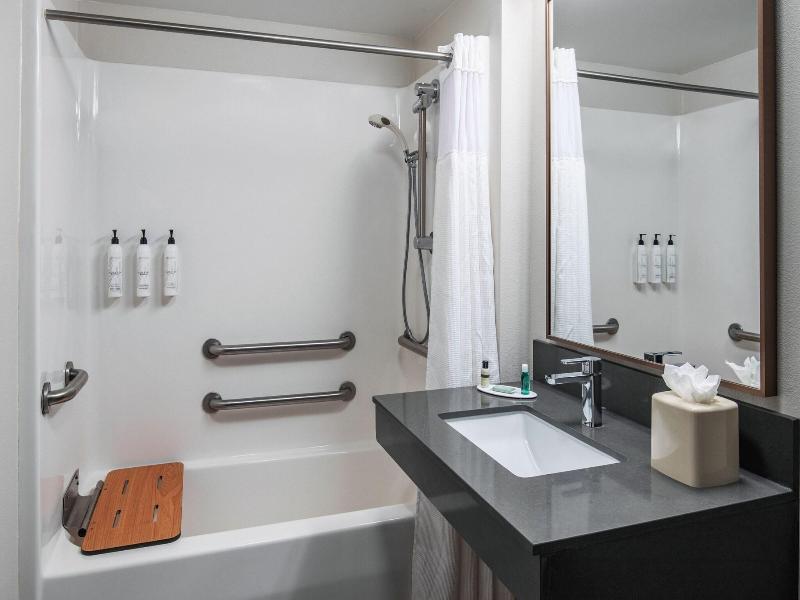 Fairfield Inn Suites Saratoga Malta image