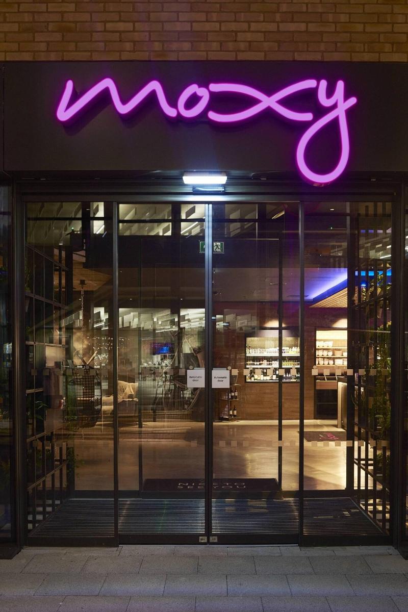 Moxy York image