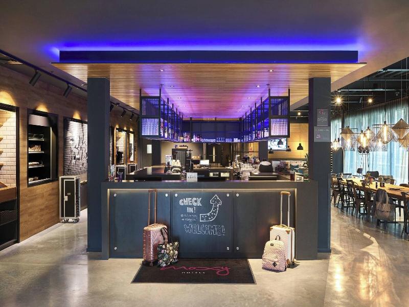 Moxy York image
