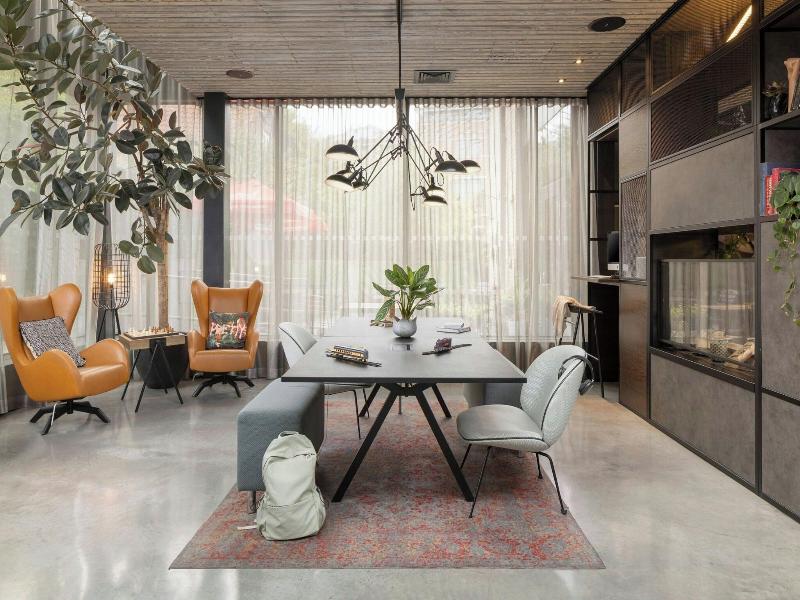 Moxy York image