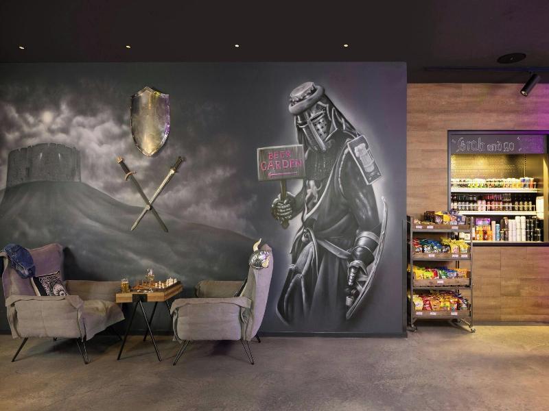 Moxy York image