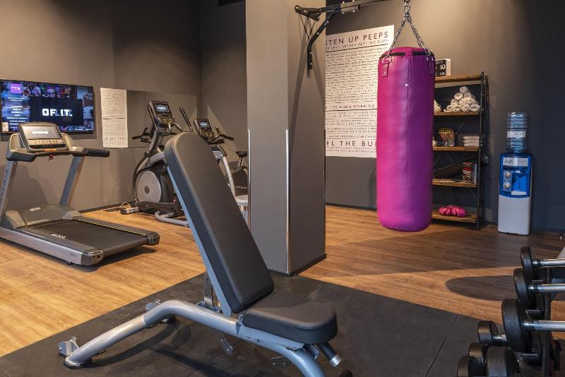 Moxy York image