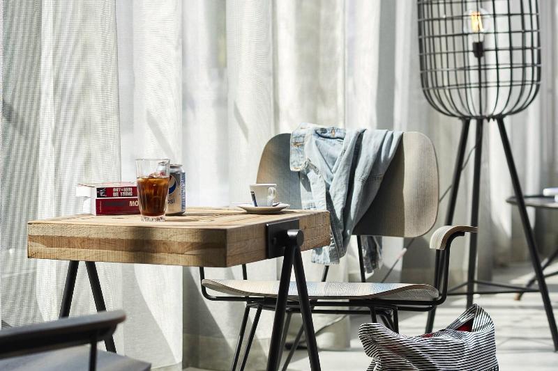 Moxy York image