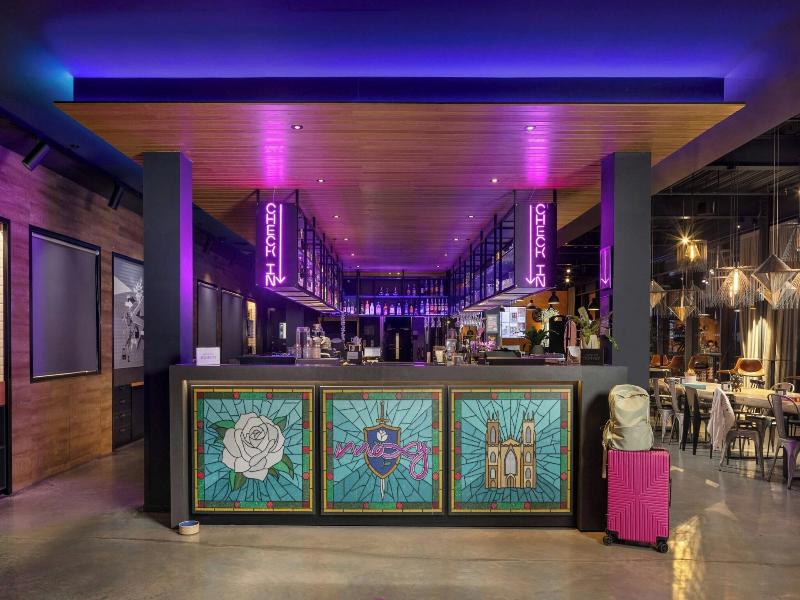 Moxy York image