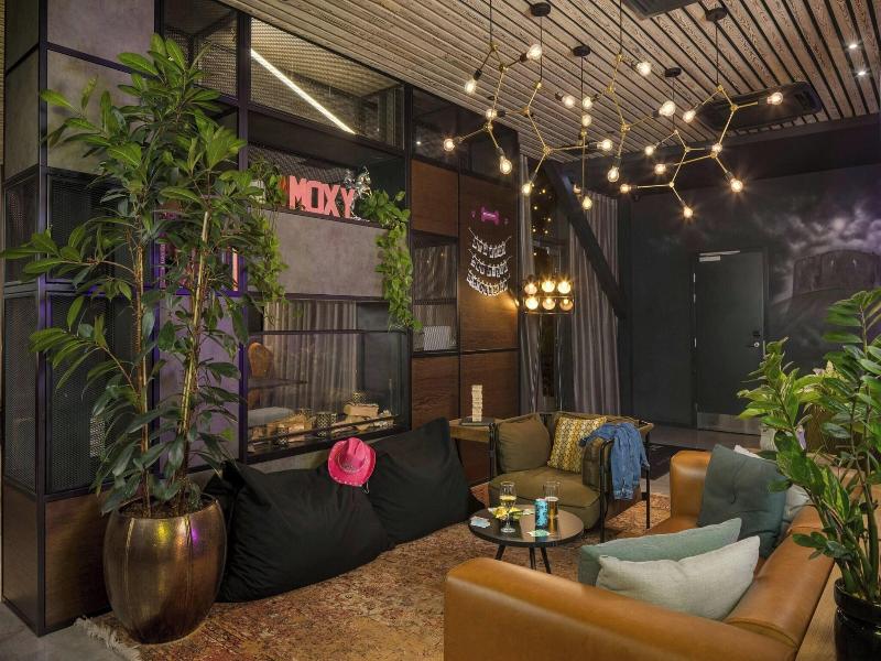 Moxy York image