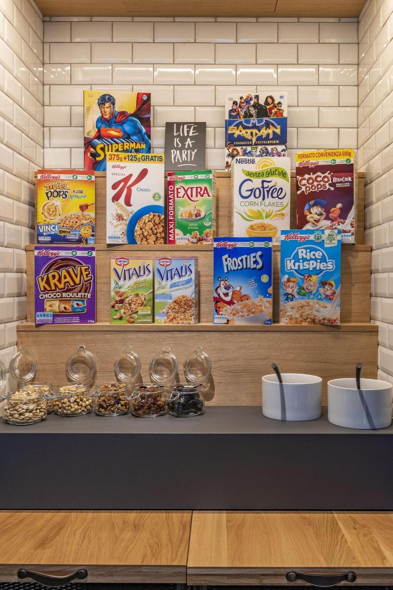 Moxy York image