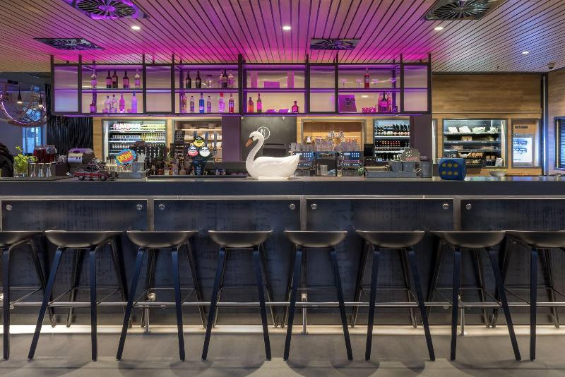 Moxy York image