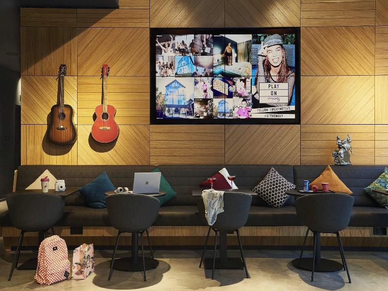 Moxy York image