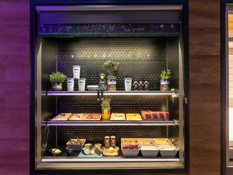 Moxy York image