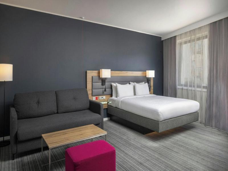 Moxy York image