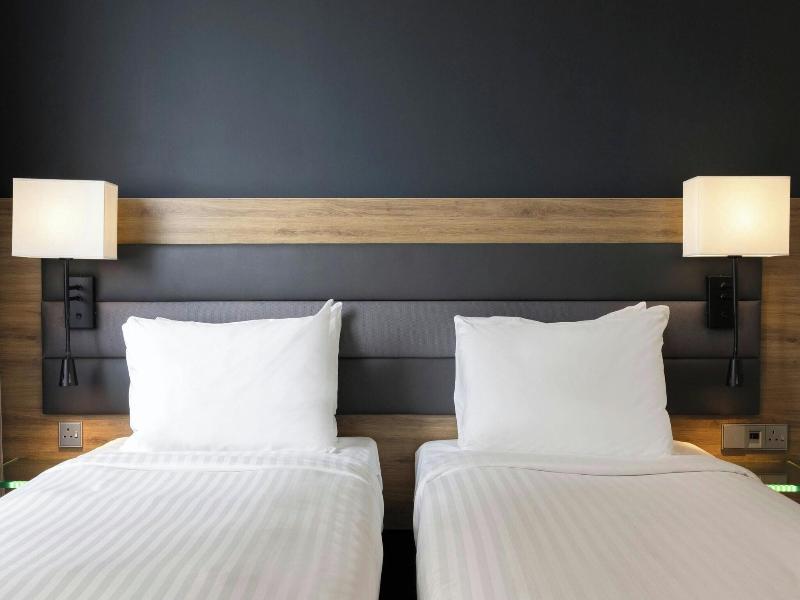 Moxy York image