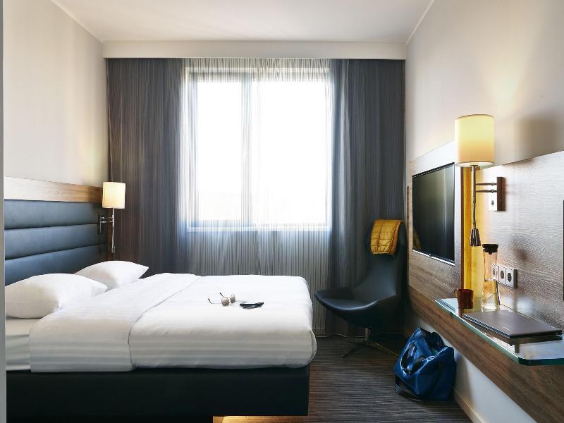 Moxy York image