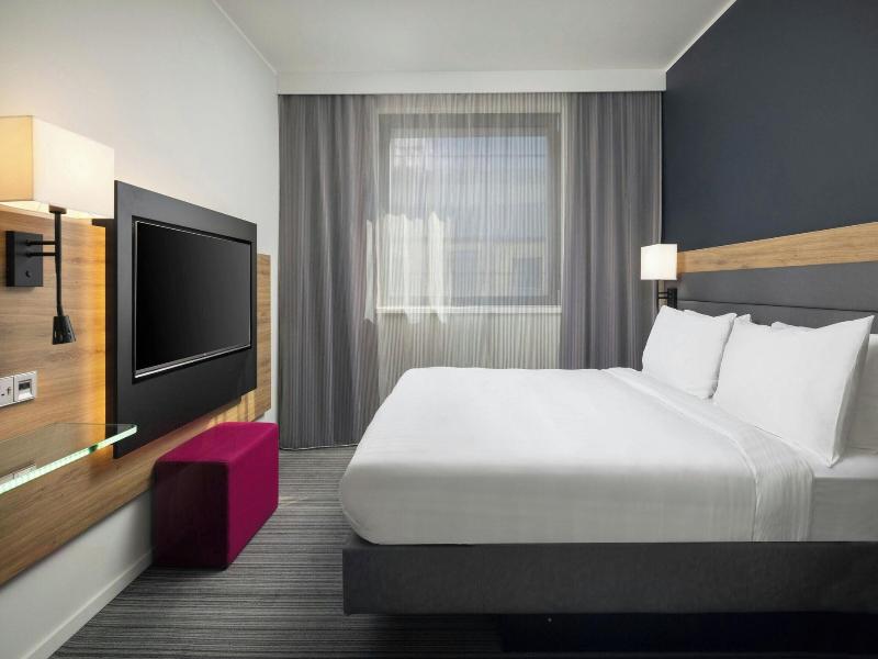 Moxy York image