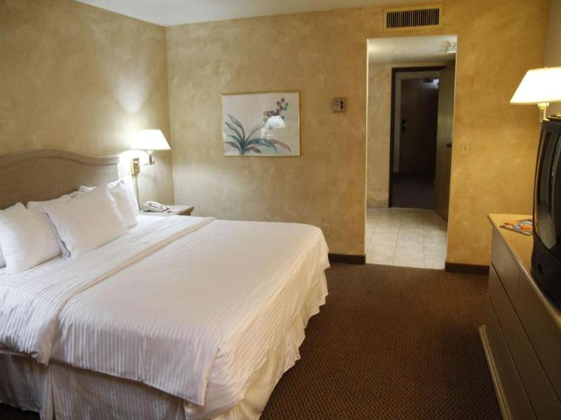 Ramada By Wyndham Viscount Suites Tucson East image