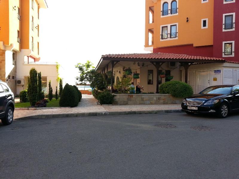 Menada Ravda Apartments
