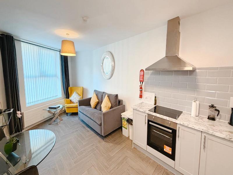 Broc House Suites image