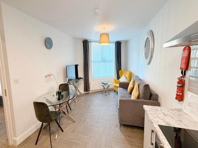 Broc House Suites image