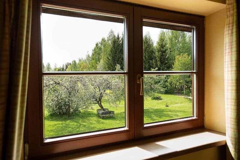 Karlamuiza Country Hotel image