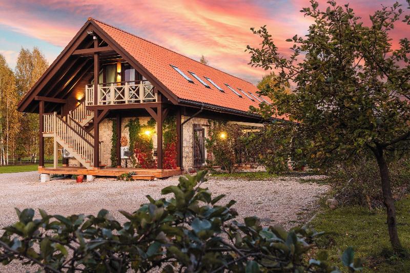 Karlamuiza Country Hotel image