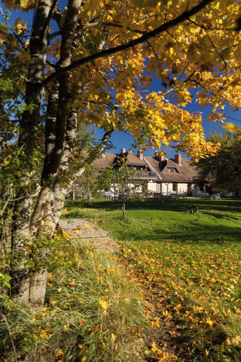 Karlamuiza Country Hotel image