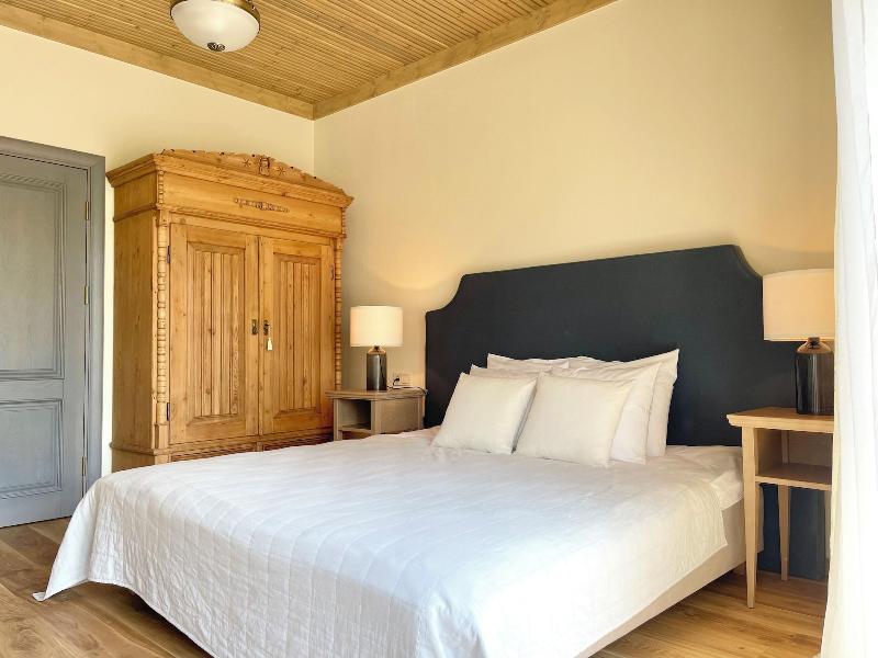 Karlamuiza Country Hotel image